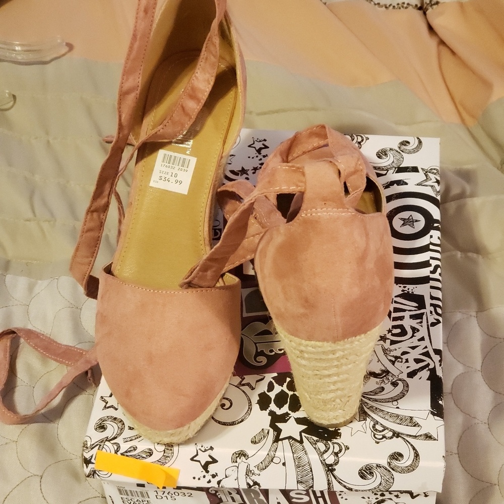 Pink wedges size 10